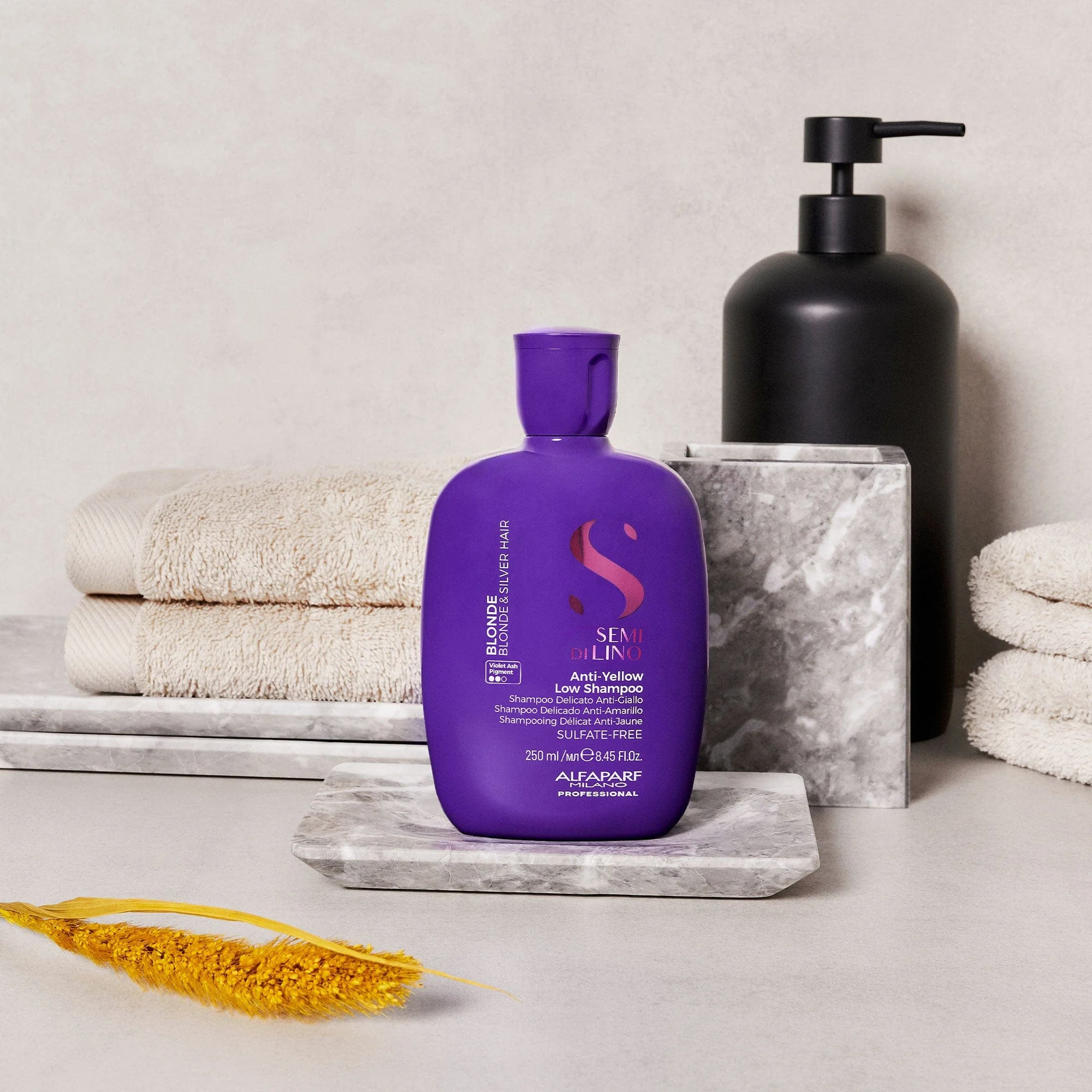 Alfaparf Semi di Lino Blonde Anti-Yellow Low Shampoo 250 ml - Image 4