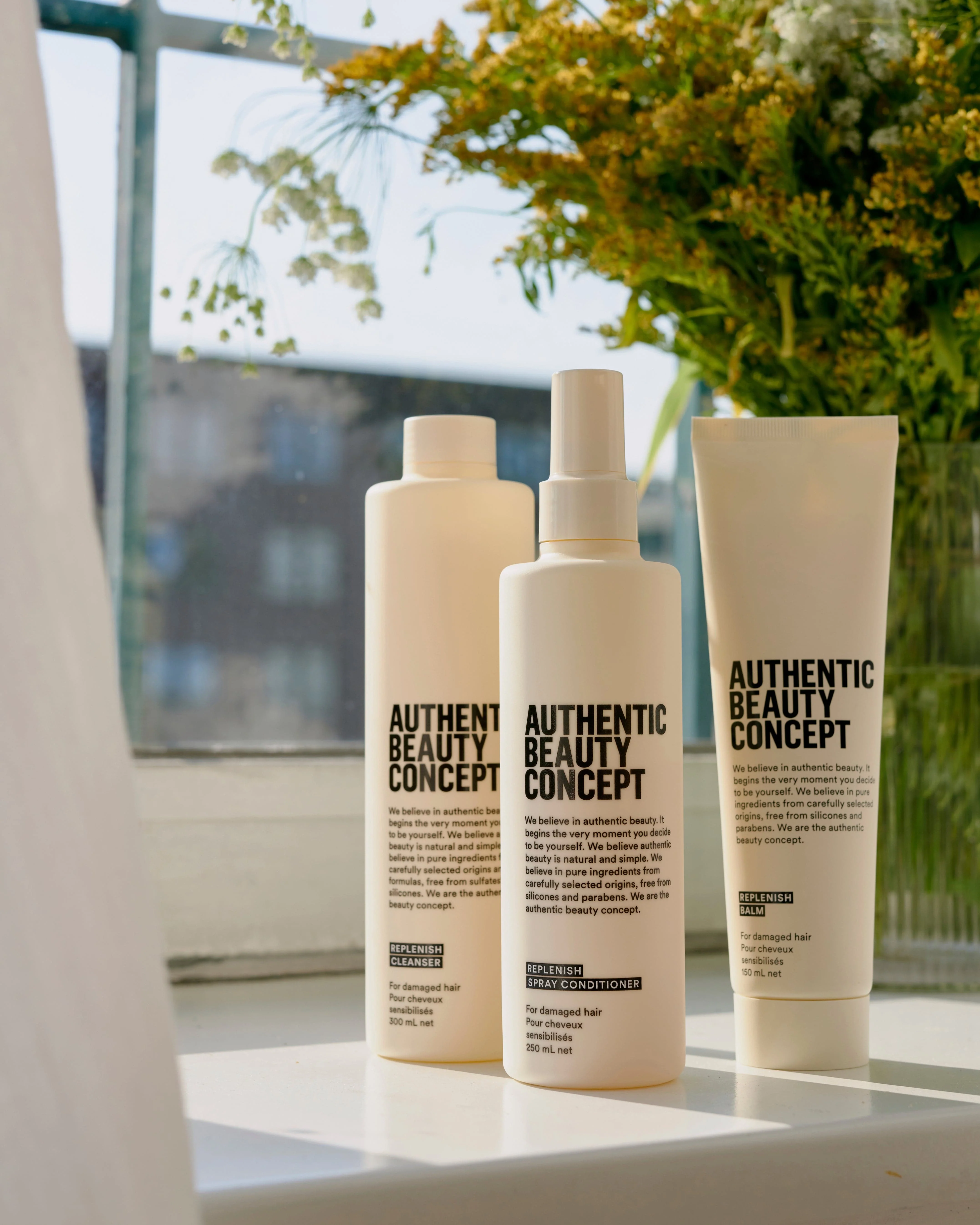 REPLENISH Cleanser 300ml For Damaged Hair - Image 7